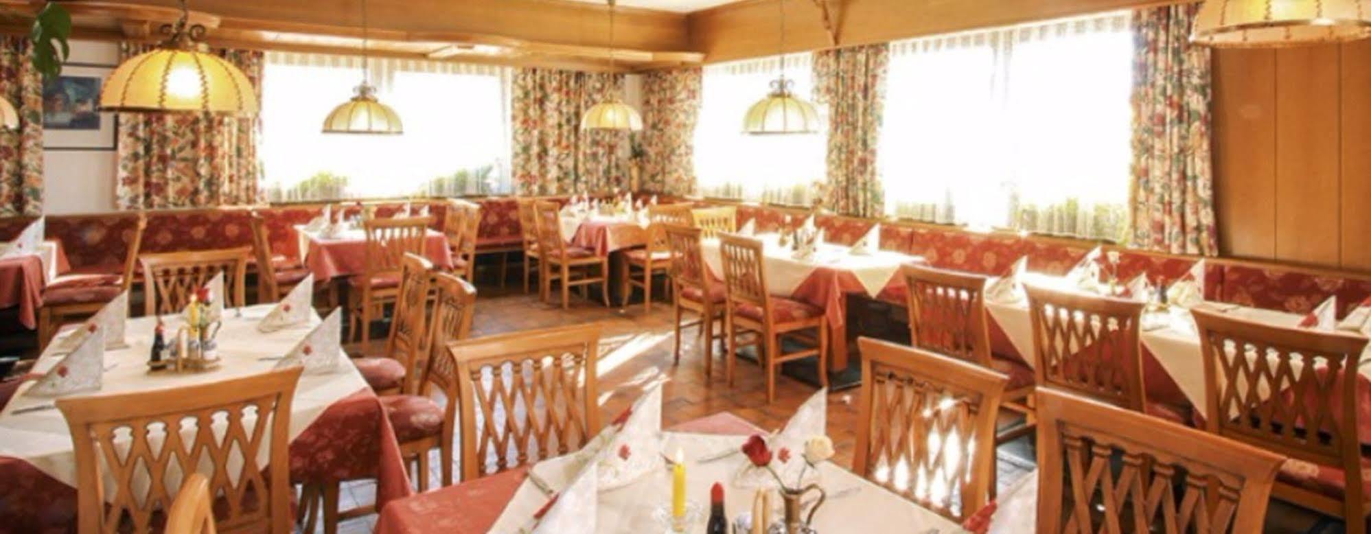 Hotel Neuwirt Миминг Екстериор снимка