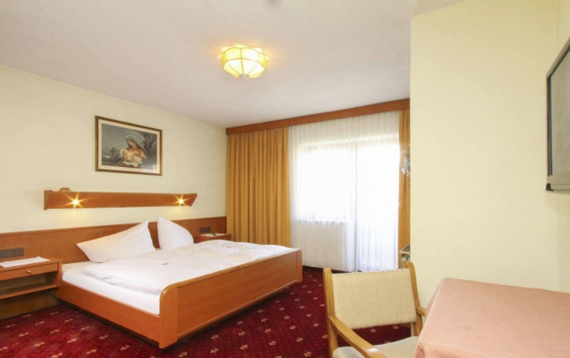 Hotel Neuwirt Миминг Екстериор снимка